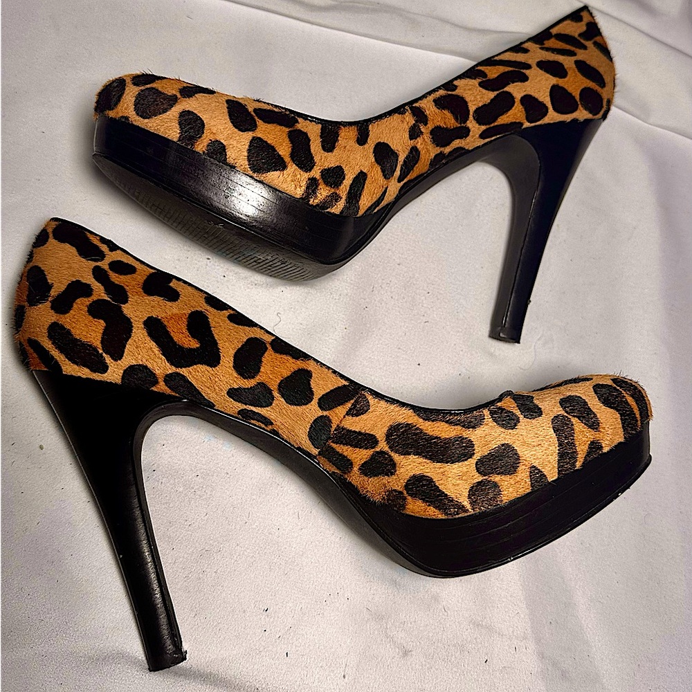 CALVIN KlEIN Kendall Calf Hair Leopard Print Platform Stiletto Heel Size 8.5M